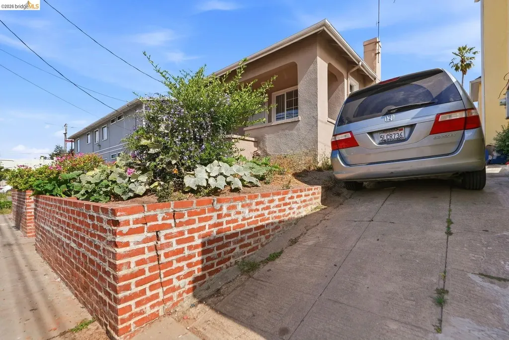 5362 Foothill Boulevard Oakland CA 94601