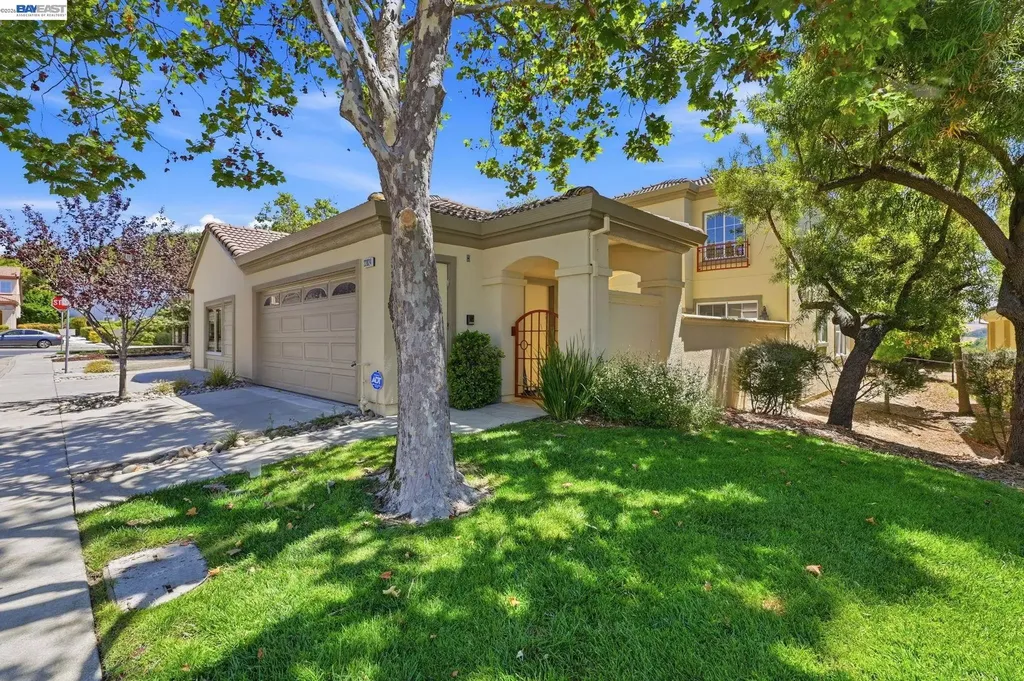 22024 Lyndon Loop Castro Valley CA 94552