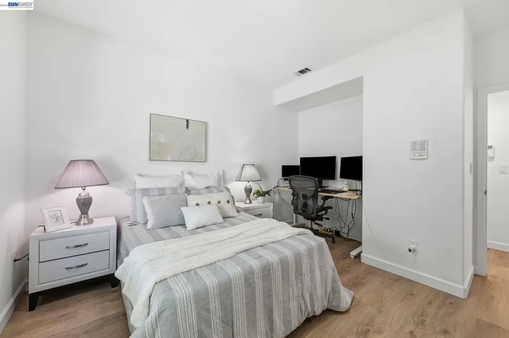 22024 Lyndon Loop Castro Valley CA 94552