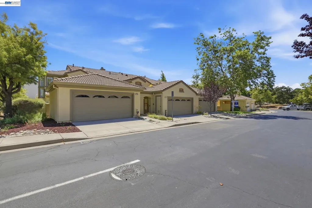 22024 Lyndon Loop Castro Valley CA 94552