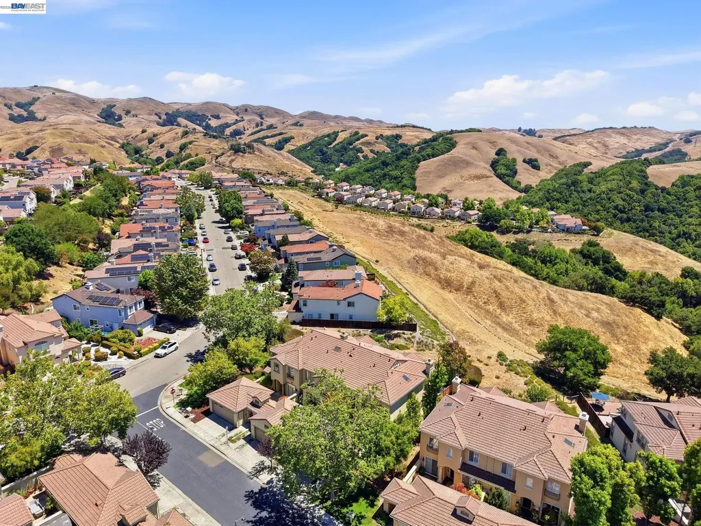 22024 Lyndon Loop Castro Valley CA 94552