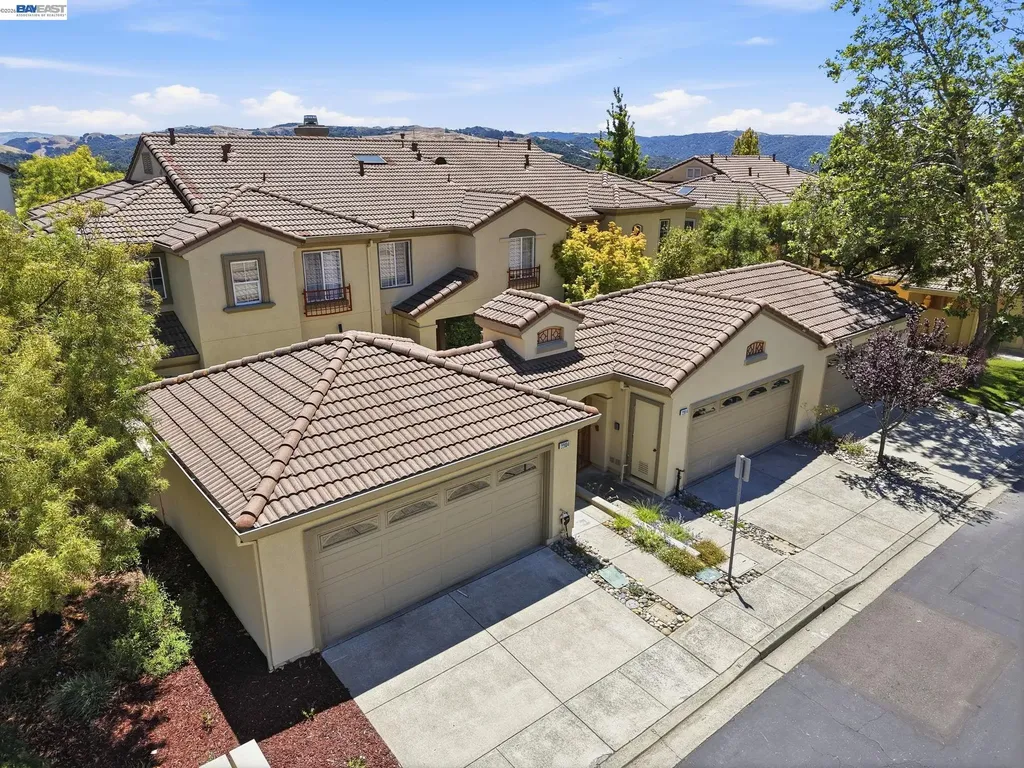 22024 Lyndon Loop Castro Valley CA 94552