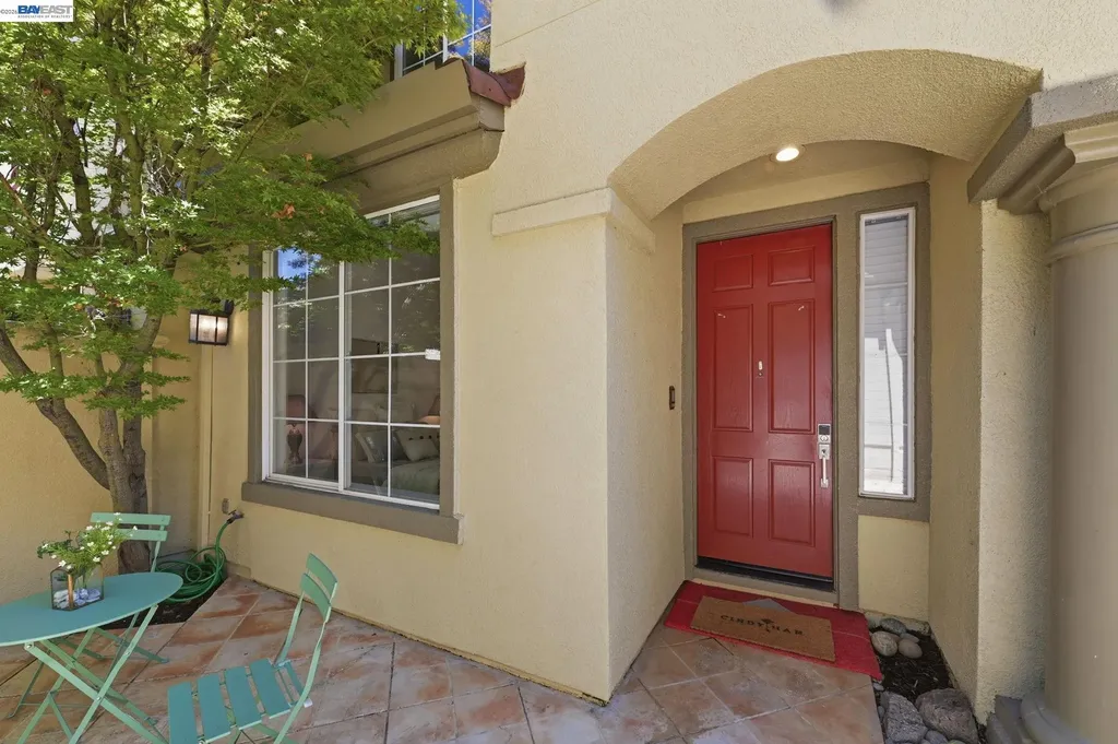 22024 Lyndon Loop Castro Valley CA 94552