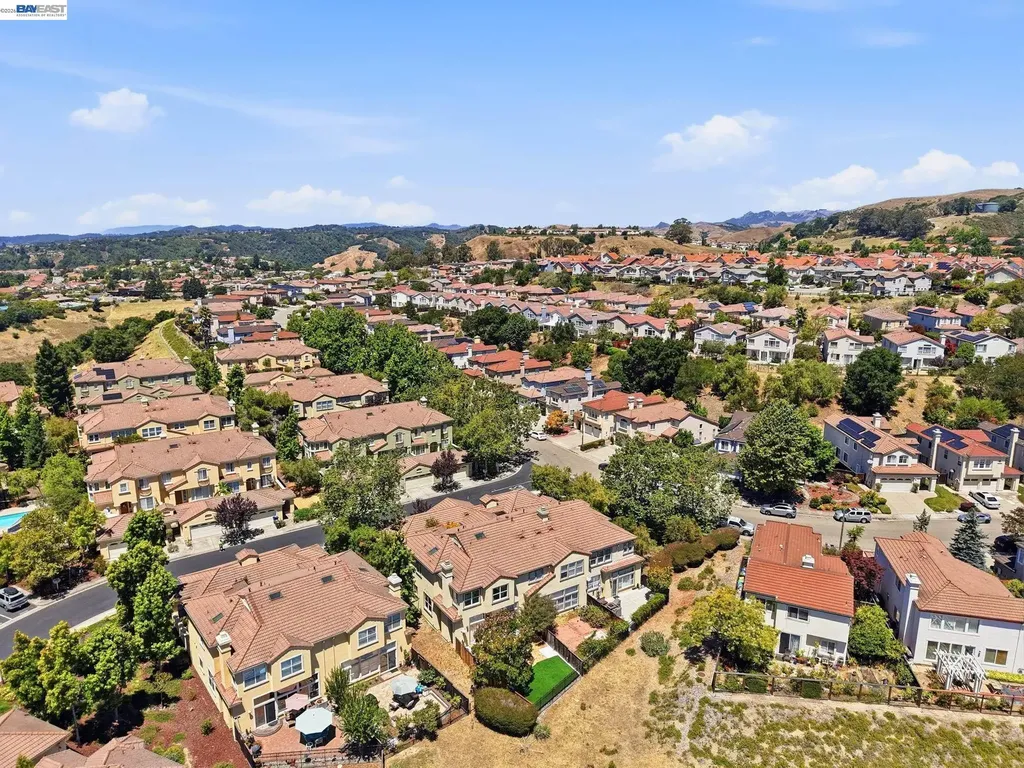 22024 Lyndon Loop Castro Valley CA 94552