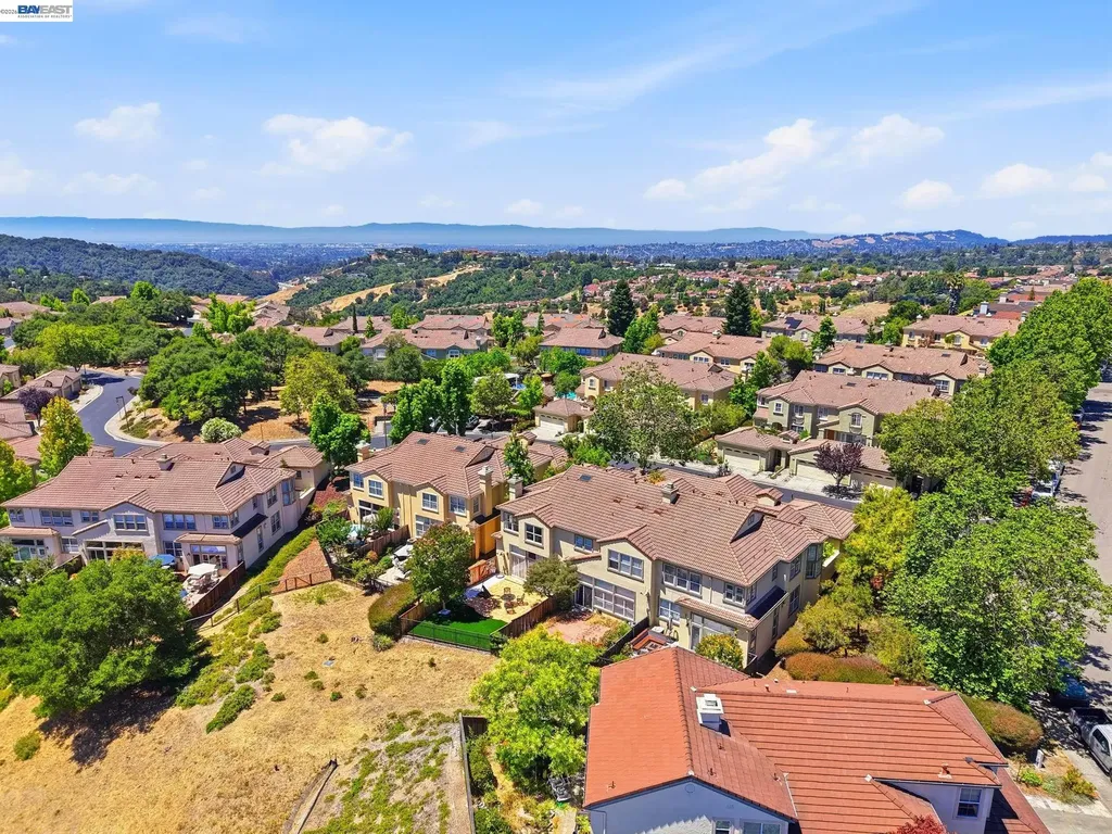 22024 Lyndon Loop Castro Valley CA 94552
