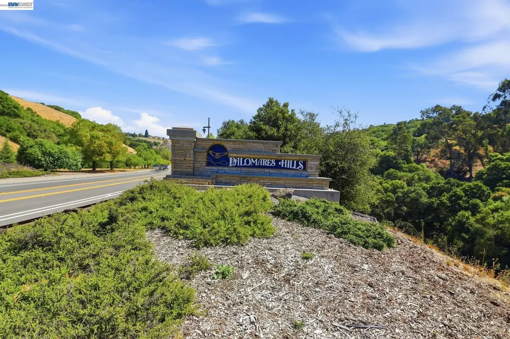 22024 Lyndon Loop Castro Valley CA 94552