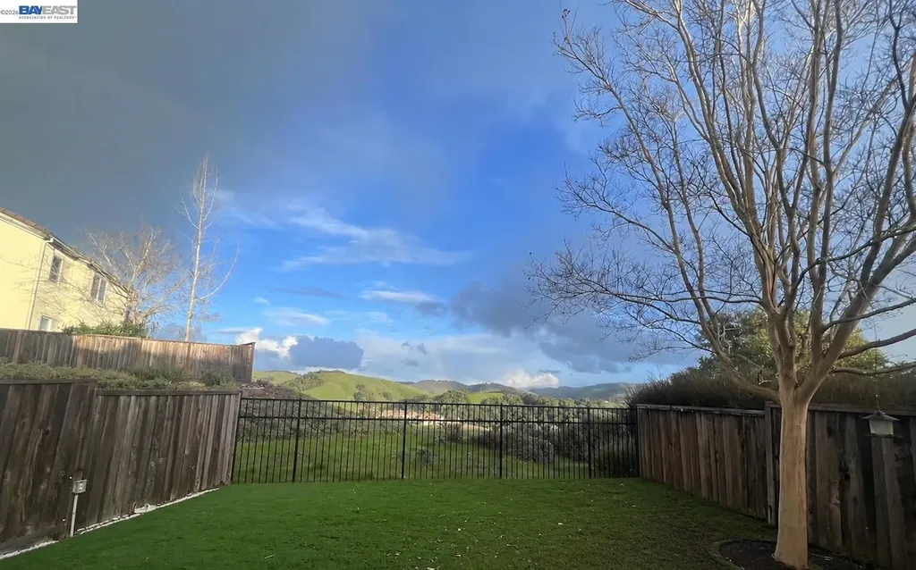 22024 Lyndon Loop Castro Valley CA 94552