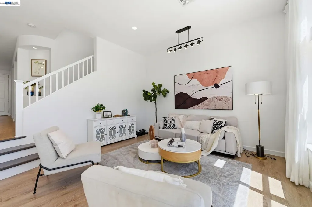22024 Lyndon Loop Castro Valley CA 94552