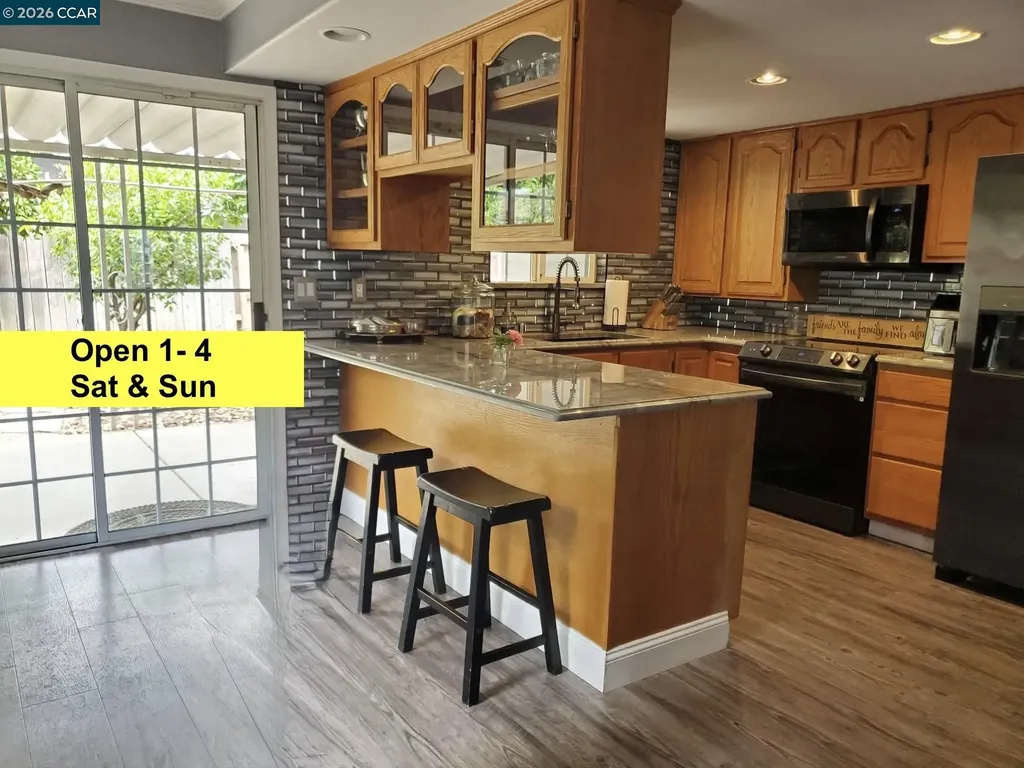 552 Redwood Drive Vacaville CA 95687
