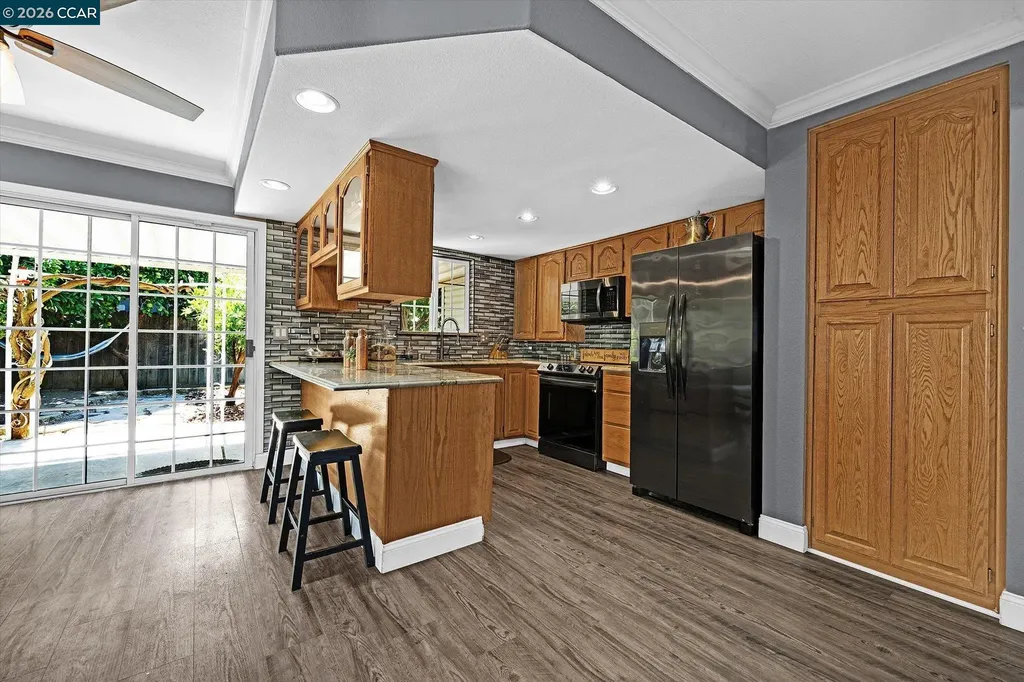 552 Redwood Drive Vacaville CA 95687
