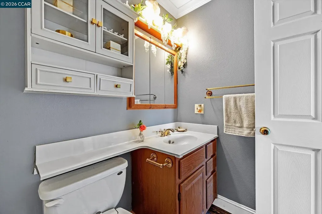 552 Redwood Drive Vacaville CA 95687