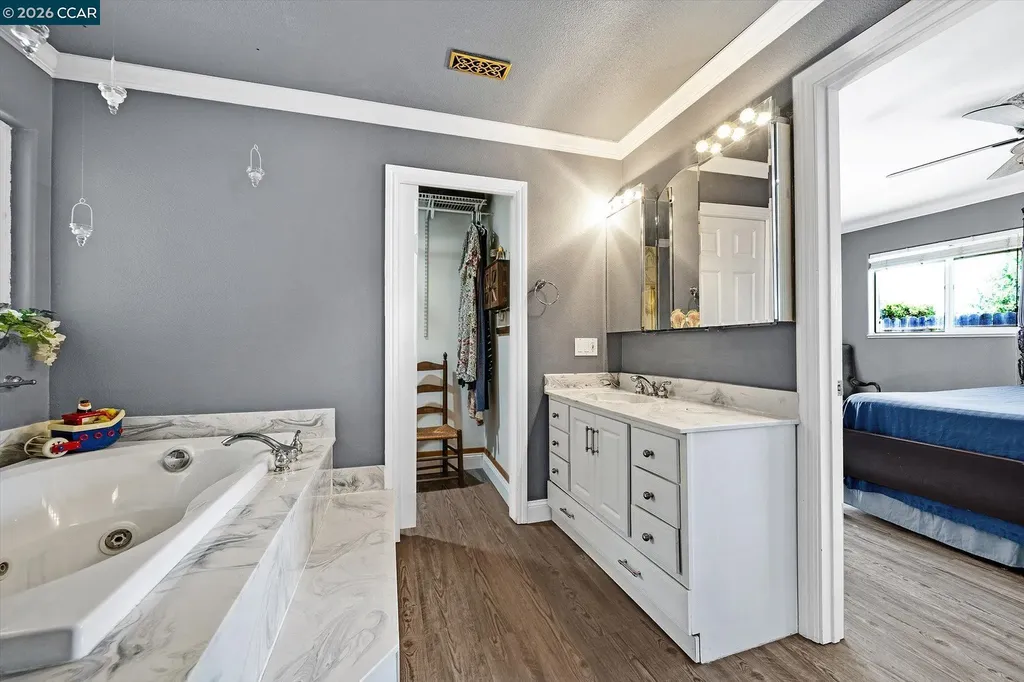 552 Redwood Drive Vacaville CA 95687