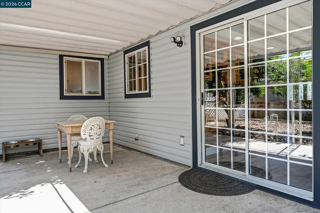 552 Redwood Drive Vacaville CA 95687