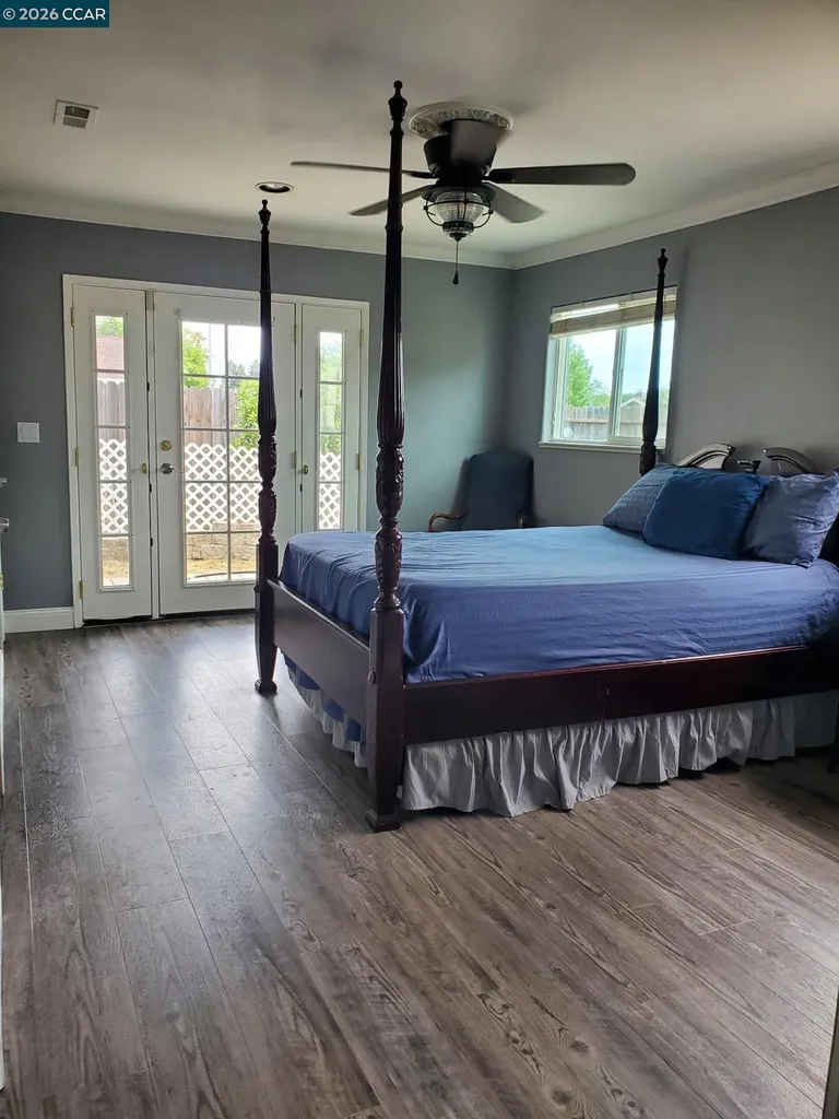 552 Redwood Drive Vacaville CA 95687