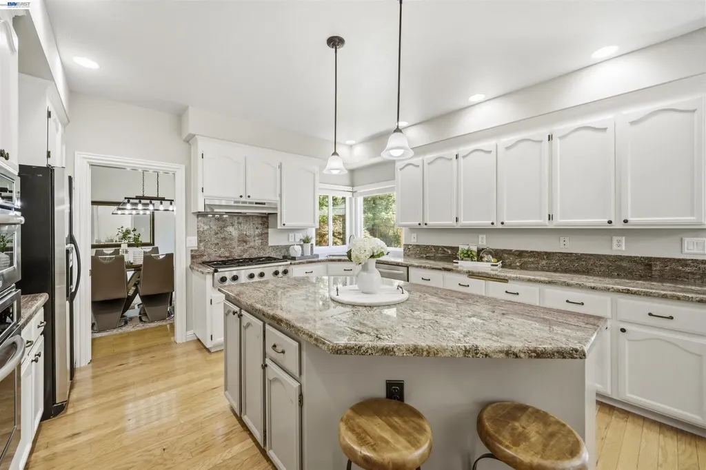 507 Raven Place Clayton CA 94517