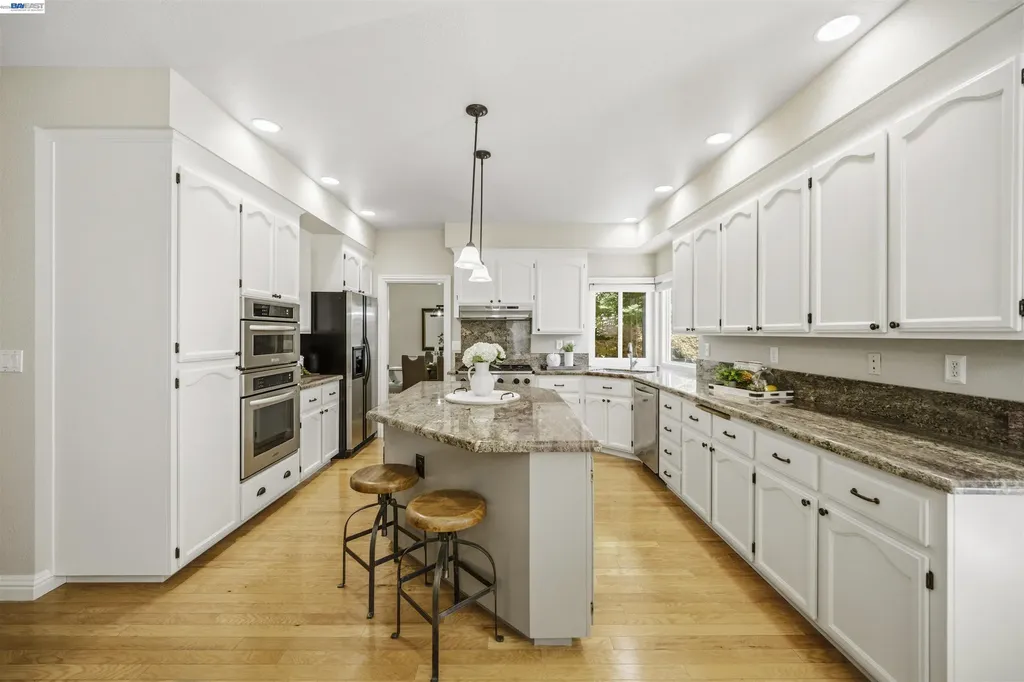 507 Raven Place Clayton CA 94517