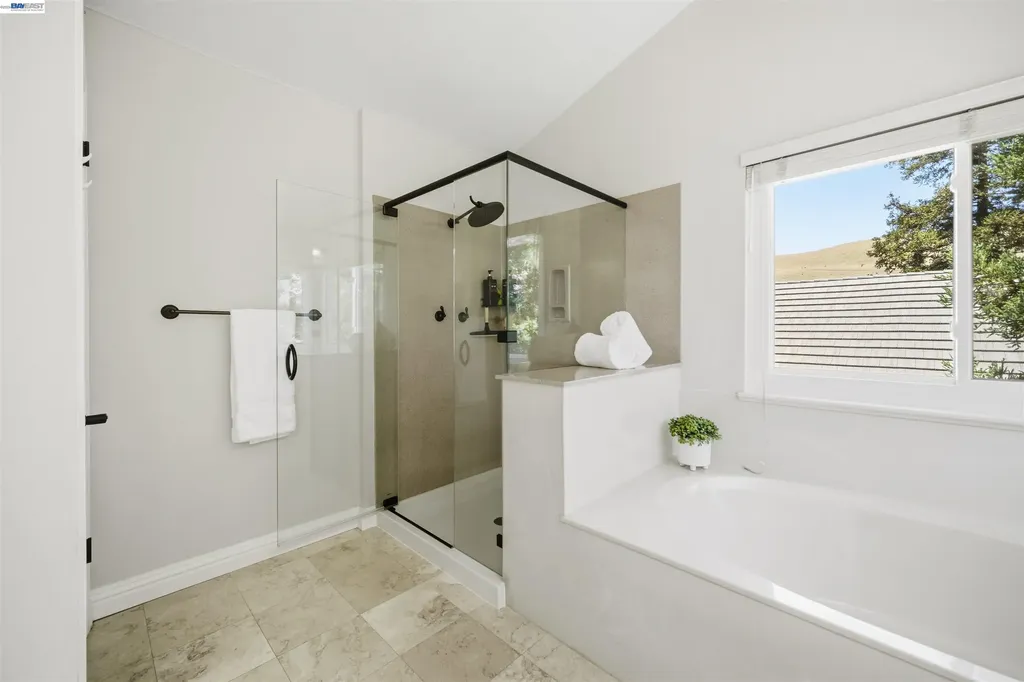 507 Raven Place Clayton CA 94517