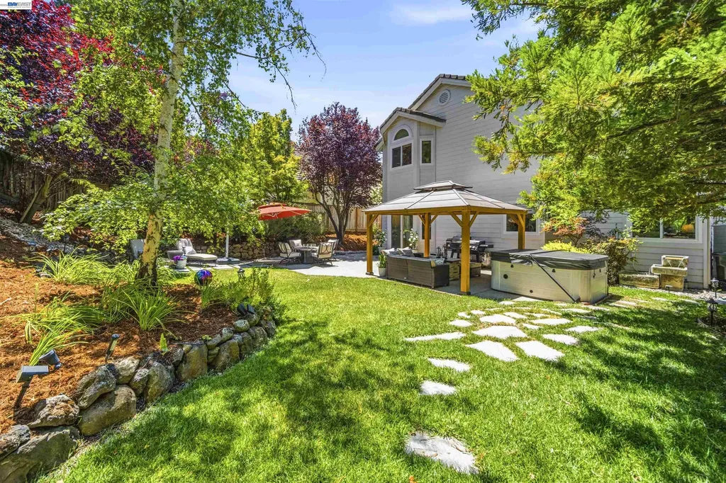 507 Raven Place Clayton CA 94517