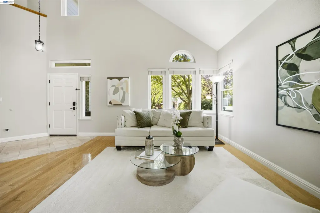 507 Raven Place Clayton CA 94517