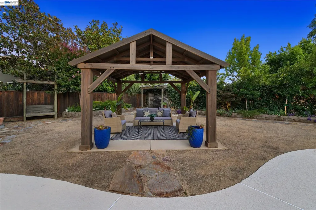 4183 Hall Court Pleasanton CA 94566