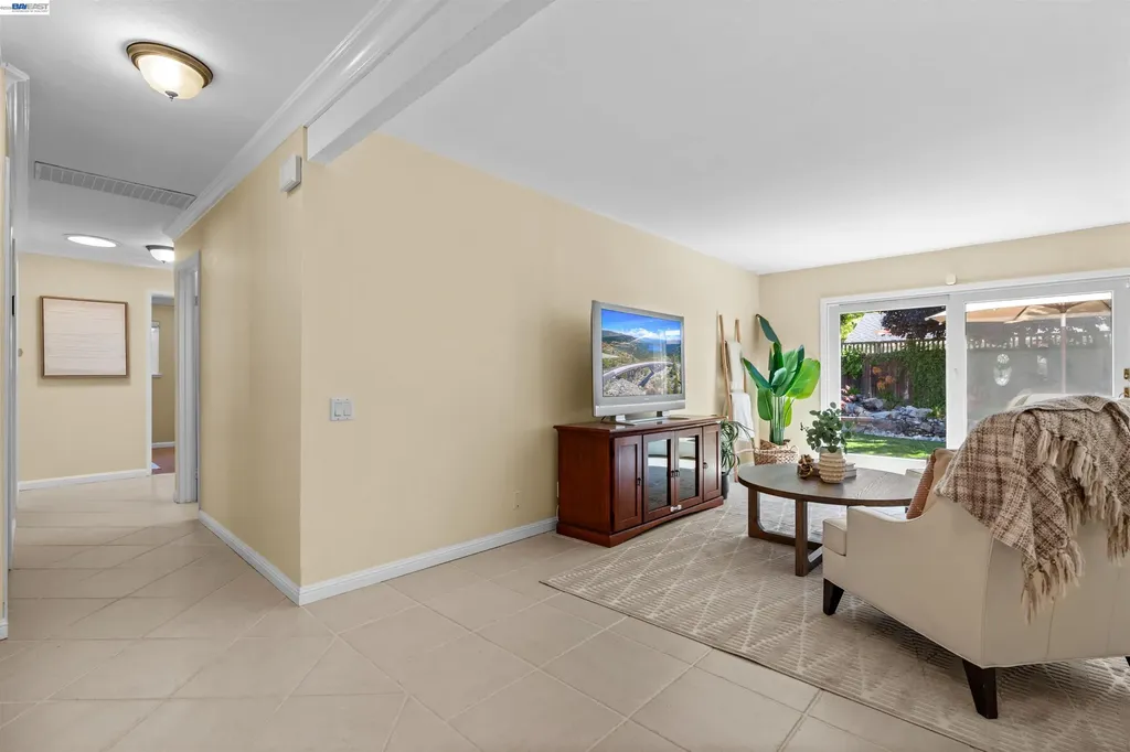 2533 Larrikeet Court Pleasanton CA 94566