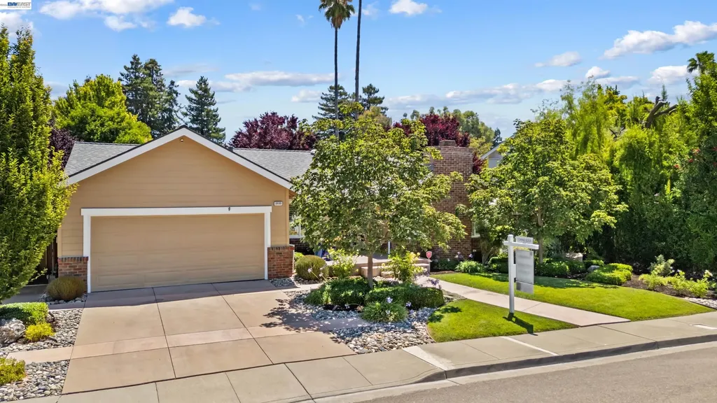 2533 Larrikeet Court Pleasanton CA 94566