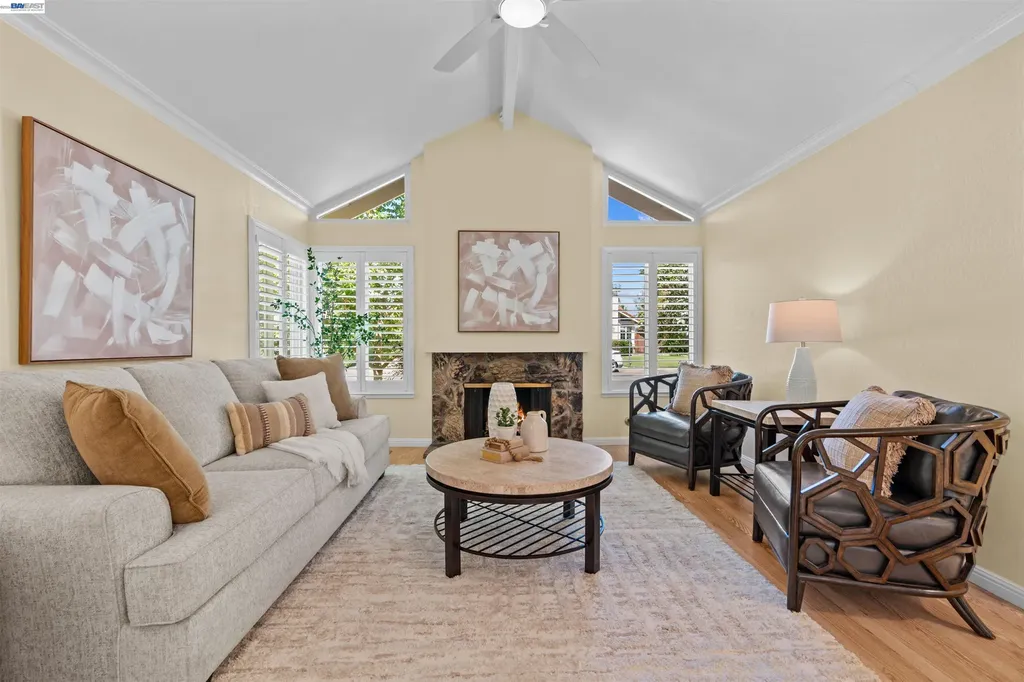 2533 Larrikeet Court Pleasanton CA 94566
