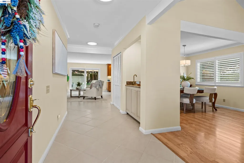2533 Larrikeet Court Pleasanton CA 94566