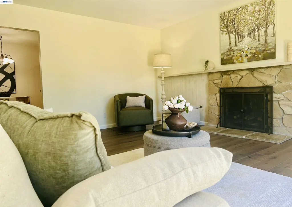 637 Dover Way Livermore CA 94551