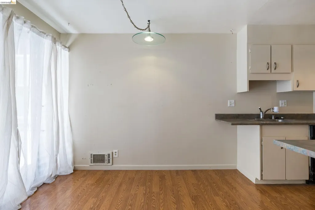 398 Adams Street Oakland CA 94610