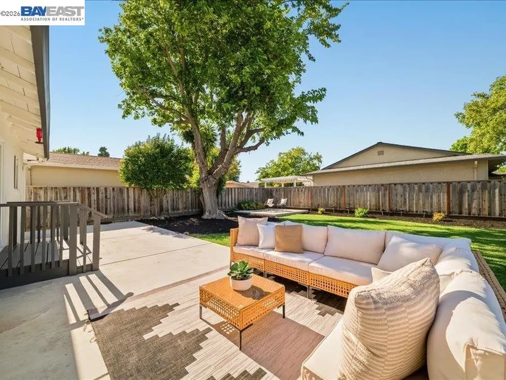 7527 Frederiksen Lane Dublin CA 94568