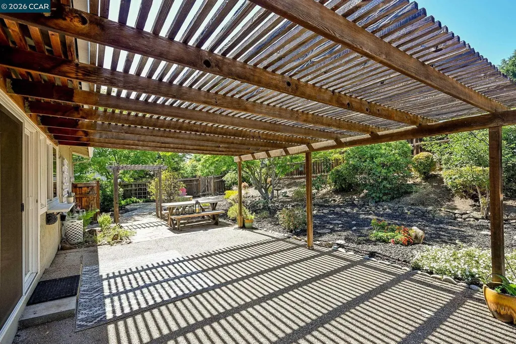 5706 Pepperridge Way Concord CA 94521