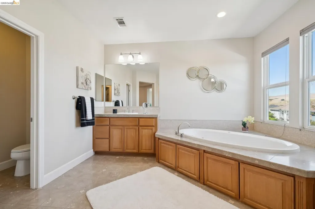 661 Stoneman Court Benicia CA 94510