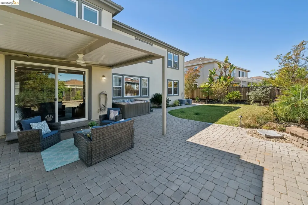 661 Stoneman Court Benicia CA 94510