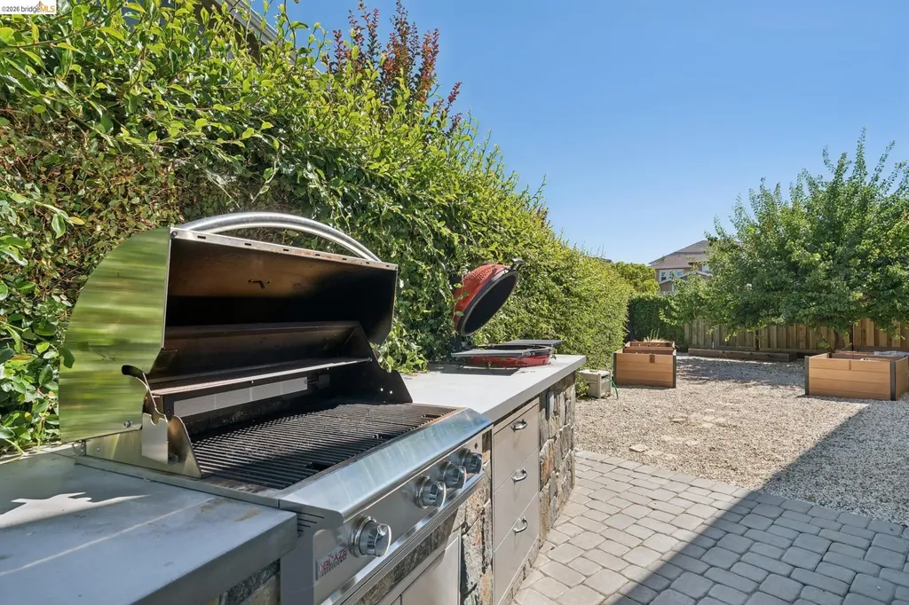 661 Stoneman Court Benicia CA 94510