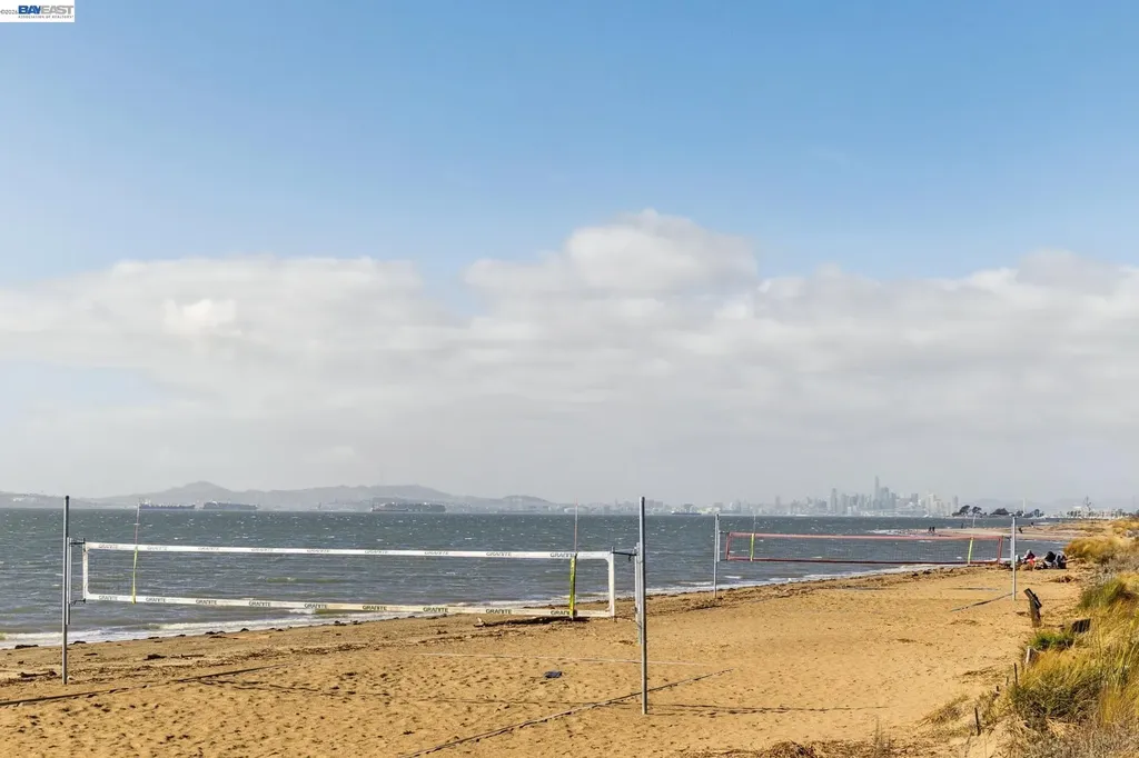 2101 Shoreline Drive Alameda CA 94501