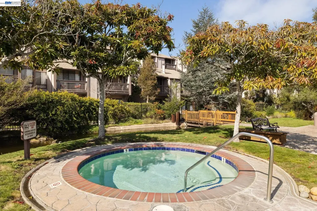 2101 Shoreline Drive Alameda CA 94501