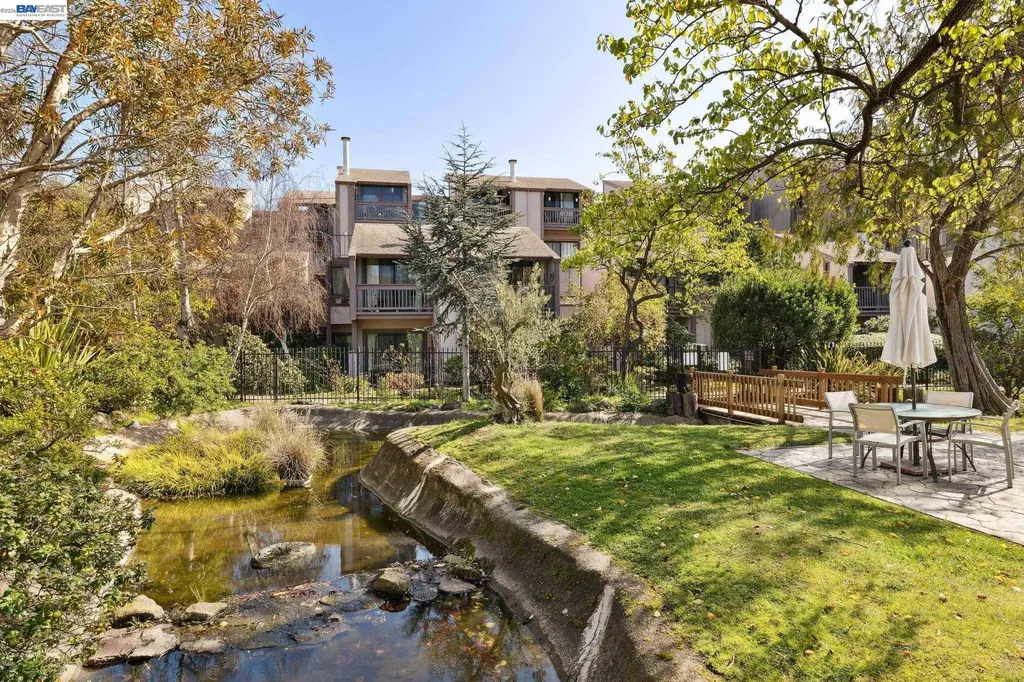2101 Shoreline Drive Alameda CA 94501
