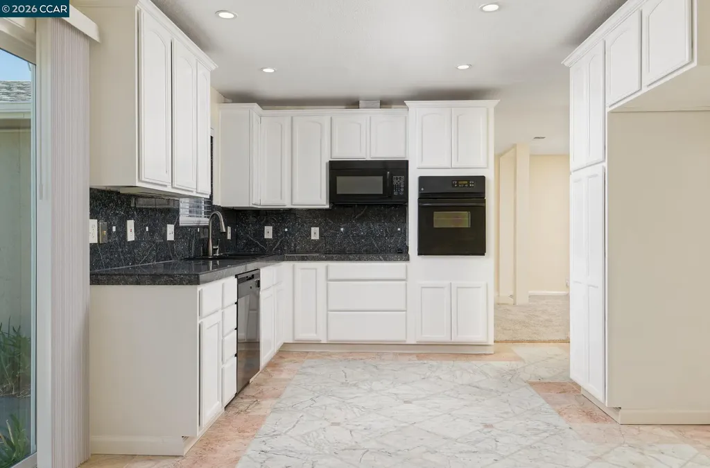 182 Hastings Avenue Vallejo CA 94589