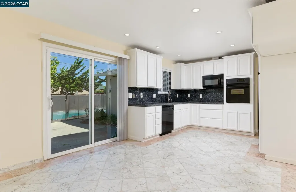 182 Hastings Avenue Vallejo CA 94589