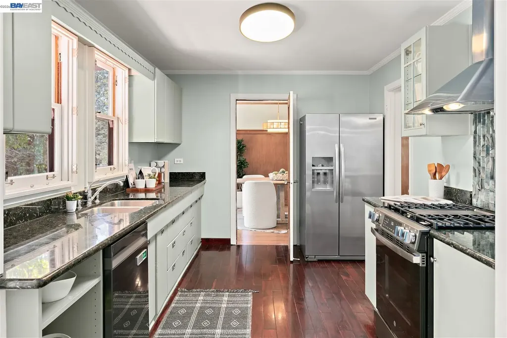 3500 Seminary Avenue Oakland CA 94605