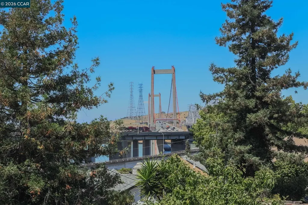 1525-1527 Lillian Street Crockett CA 94525