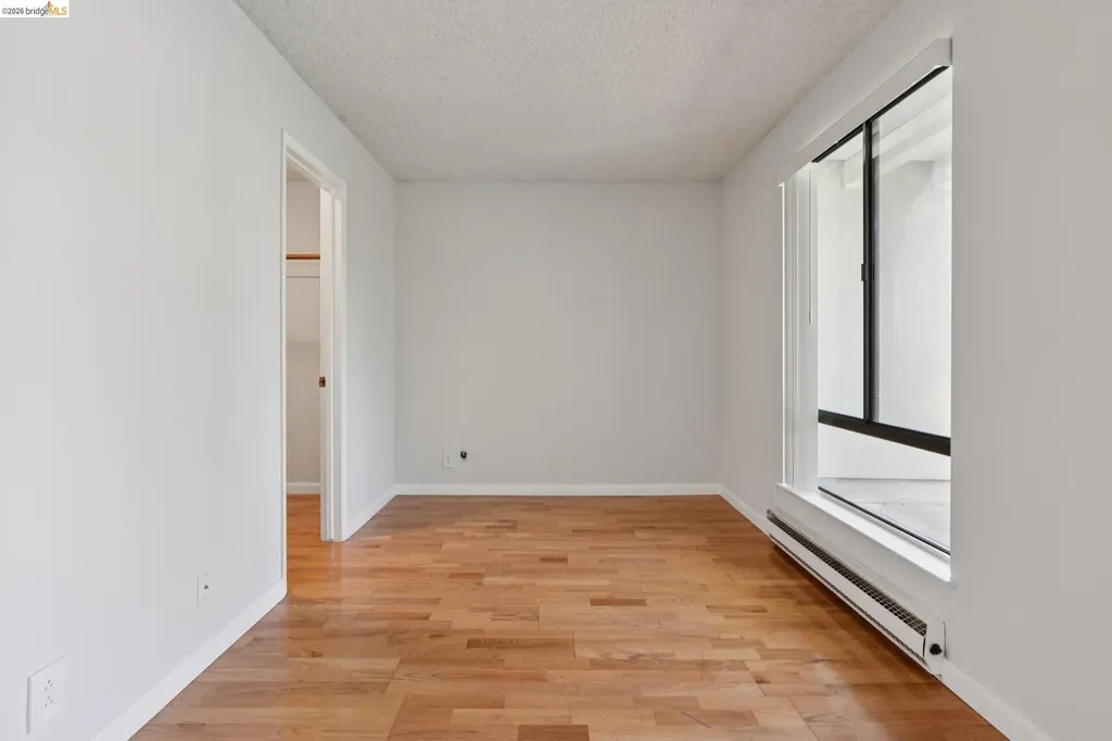 9 Commodore Drive Emeryville CA 94608