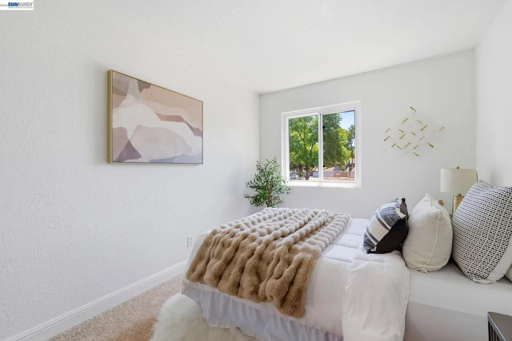 1486 Newhall Parkway Concord CA 94521