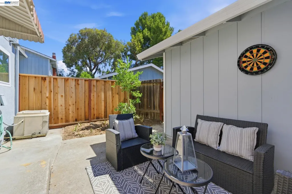 1486 Newhall Parkway Concord CA 94521