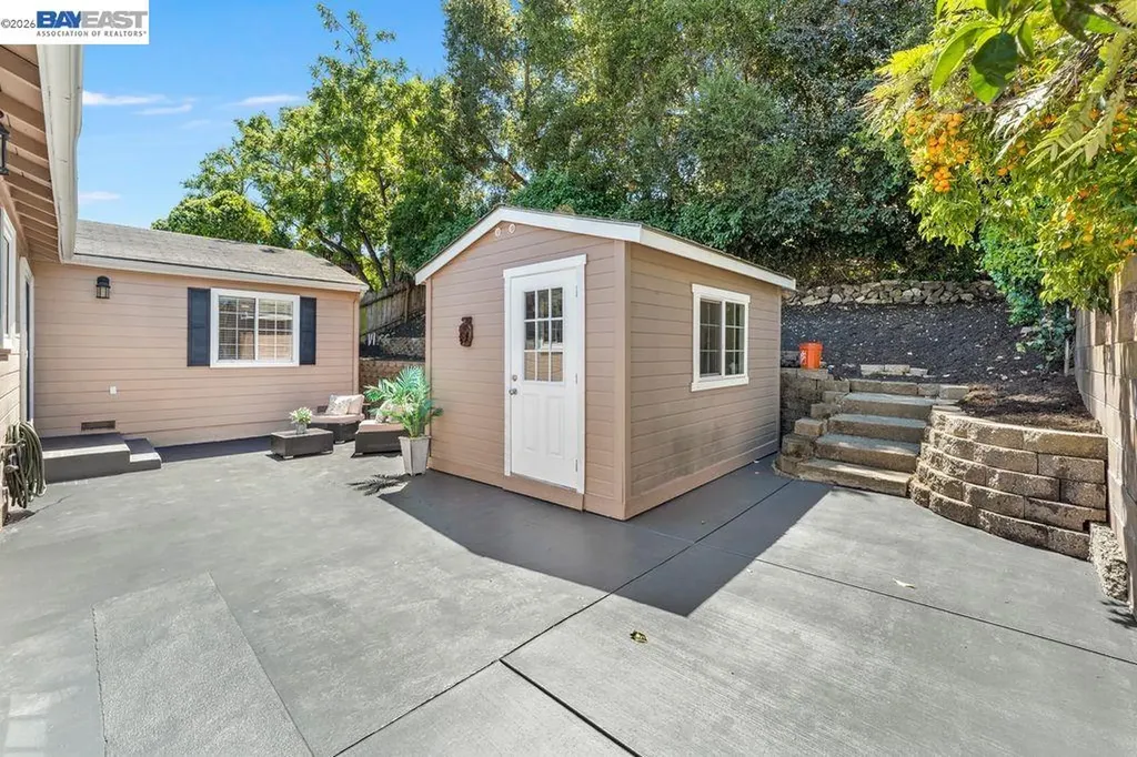 18747 Sandy Road Castro Valley CA 94546