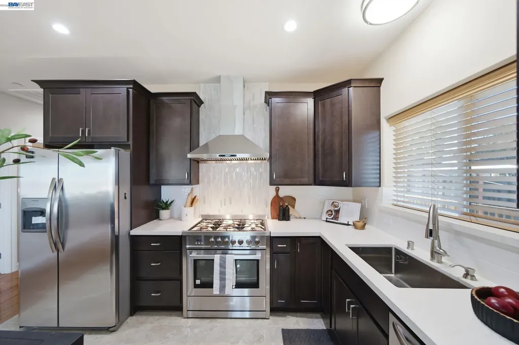 17208 President Drive Castro Valley CA 94546