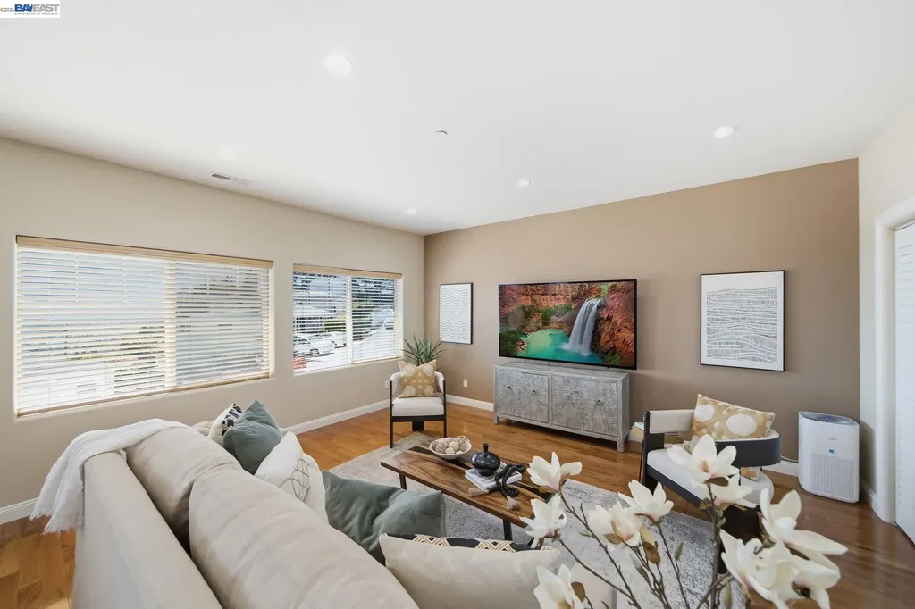 17208 President Drive Castro Valley CA 94546