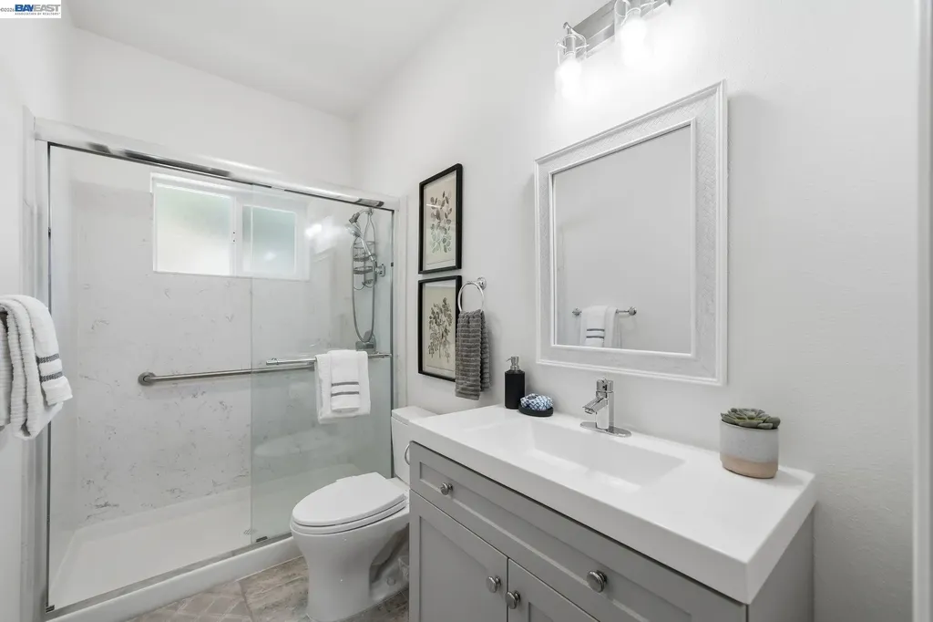 17208 President Drive Castro Valley CA 94546