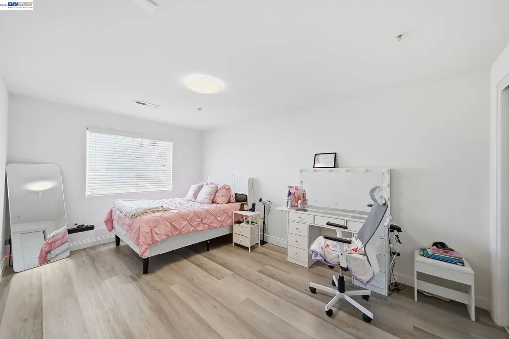 17208 President Drive Castro Valley CA 94546